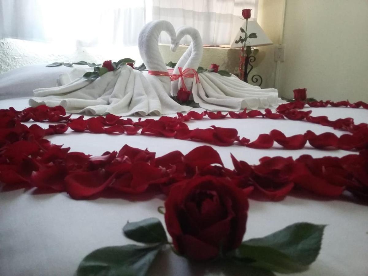 Club Tejamaniles Hotel Los Azufres Luaran gambar